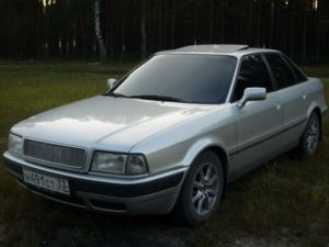 Audi 80b4
Лобовуха 35-кой