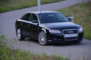 Audi A4 2,0TFI 6MT Q