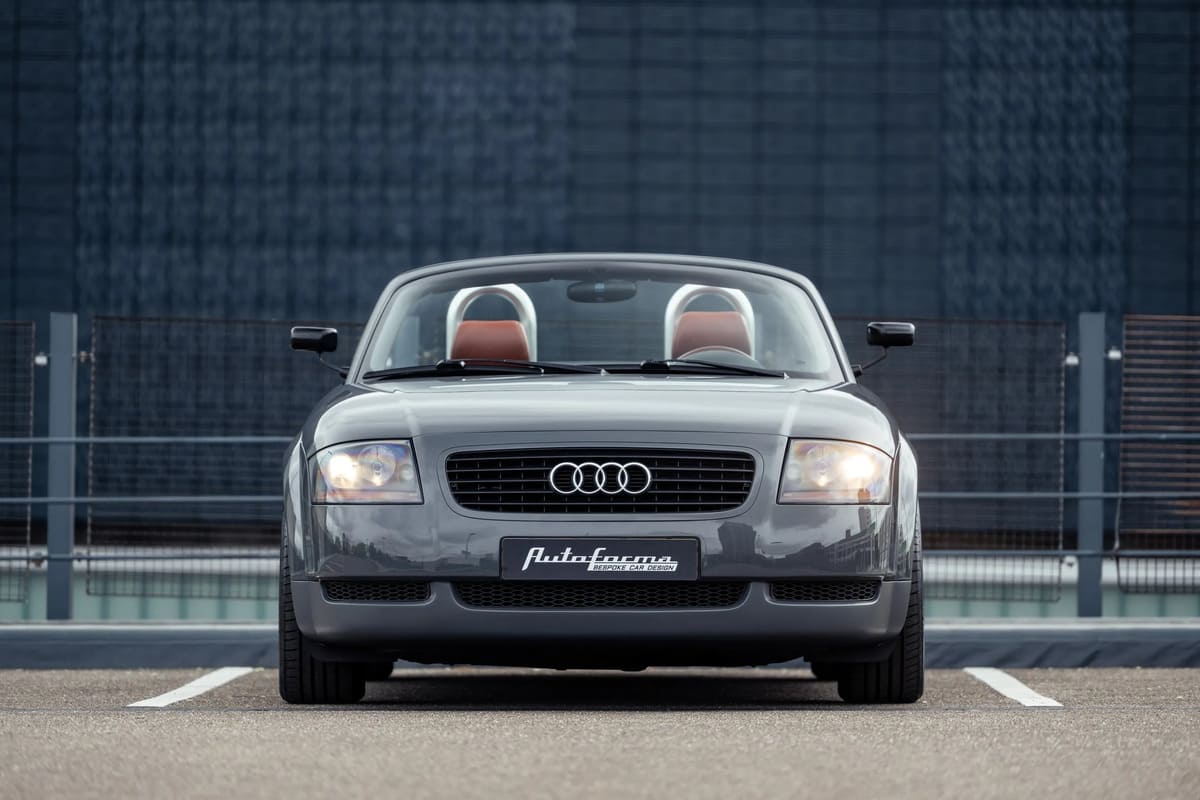 Audi-TT-Roadster-Restomod-Autoforma-1.jpg