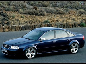 audi_246-1600x1200-rtg_wallpaper.jpg