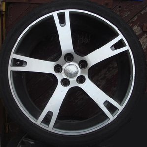 1285794481_125062970_1----R22-ABT-29530-R22-Audi-Q7-VW-Toureg-1285794481.jpg