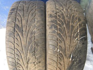 Резина на 1 и 2 дисках Dunlop Sport 9000A 99Y 275-40R18.jpg