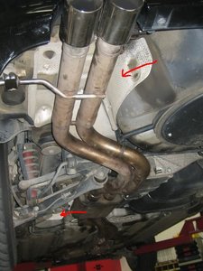 Twin1Exhaust002.jpg