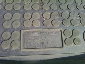 Audi _45_Коврики (1).jpg