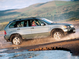 BMW_X5_SUV 5 door_2000.jpg