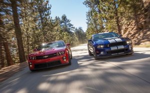 2013-Ford-Shelby-Mustang-GT500-2012-Chevrolet-Camaro-ZL1-front-end.jpg