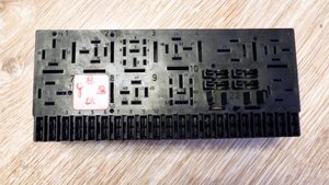 блок предохранителей.jpg