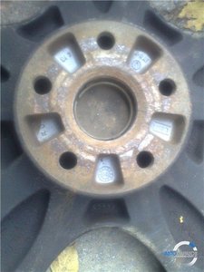 b464cd303c17.jpg