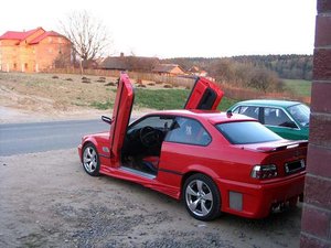Установка BMW 318 Е36 016a.JPG
