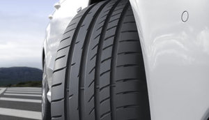 4_Goodyear_Eagle_F1_Asymmetric2_RU_a.jpg