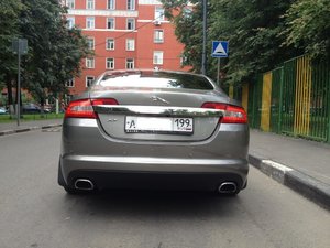 Jaguar XF 2008_2.jpg