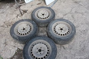 348886153.jpg