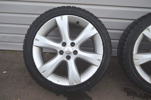 front_04_r.jpg