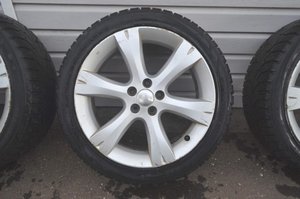 front_02_r.jpg