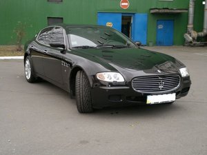 Maserati-Quattroporte-1220460_1.jpg
