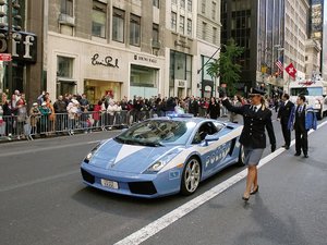 Lamborghini_Gallardo_Police_Car_2004_002_B8C36613.jpg