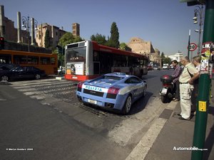 Lamborghini_Gallardo_Police_Car_pic_25439.jpg