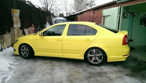 XJosp81b7e0.jpg