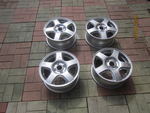 d054562s-960.jpg