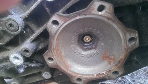 ee69d32s-960.jpg