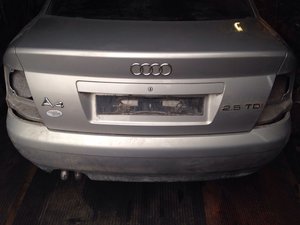 бампер а4в5 седан.jpg