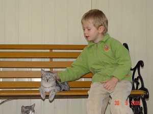 вадюха с кошками.jpg