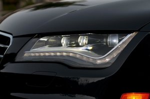 The-New-and-Improved-2012-Audi-A7-Sportback-11.jpg