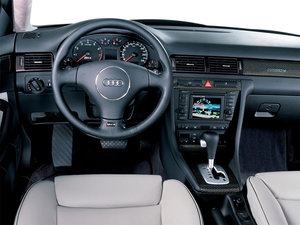 Audi-RS6-C5-4.jpg