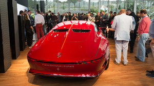 vision-mercedes-maybach-6-concept-live (18).jpg