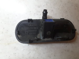 8T0955988B.jpg