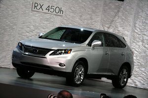 06_2010_lexus_rx_live.jpg