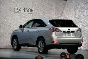 10_2010_lexus_rx_live.jpg