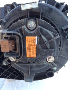 kWq3MnQ7J2M.jpg