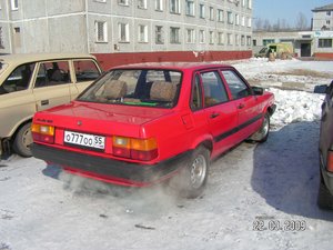 Audi80_B2_02.jpg