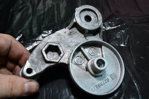 VAG059145283A-03.jpg