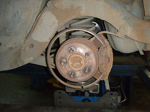 zamena-tormoznyx-diskov-2.jpg