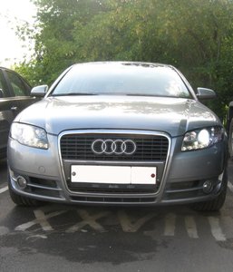 04 Audi A4.jpg