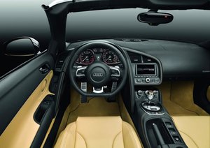 Audi-R8-Spyder-231.jpg