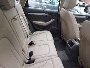 10-Rear-Seats.jpg