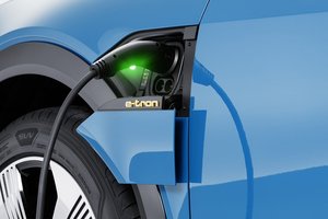 audi-e-tron-quattro-6.jpg