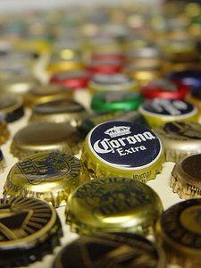 350px-Bottle_caps.jpg