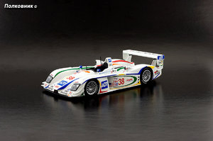 11- 2002 Audi R8 ALMS Petit Le Mans #38 (Minichamps).jpg