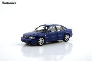 17-1999 Audi S4 B5 Typ (8D) (DNA Collectibles).jpg