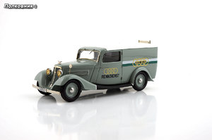 22-1935 Wanderer W240 Lieferwagen Renndienst (ZZ Model).jpg