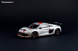 38 - 2017 Audi R8 LMS GT4 Coupe Typ (4S) (Spark).jpg