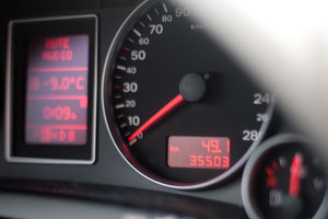 Audi-Intr-7.jpg