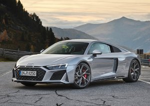 Audi-R8_V10_RWD-Carviser-5.jpg