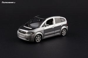 9-1999 Audi A2 Typ (8Z) SilberChrome (Minichamps).jpg