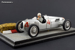 41-1936 Auto Union Typ C #4 Monza GP, B. Rosemeyer (Brumm AutoStory Collection).jpg