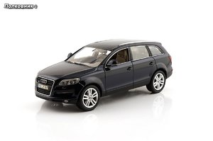 51-2006 Audi Q7 Typ (4L) Kondograu (Schuco).jpg